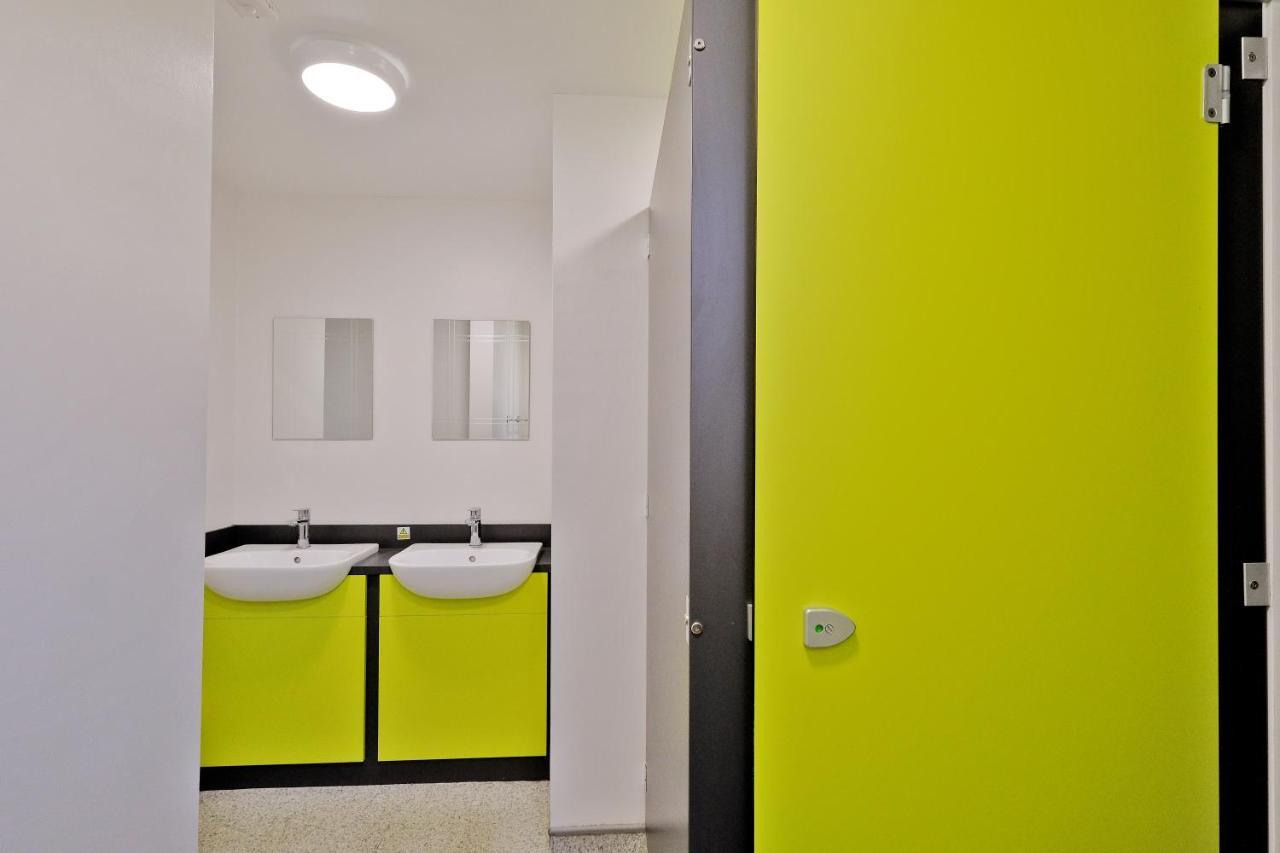 Cooper Court Apartment Aberdeen Bagian luar foto