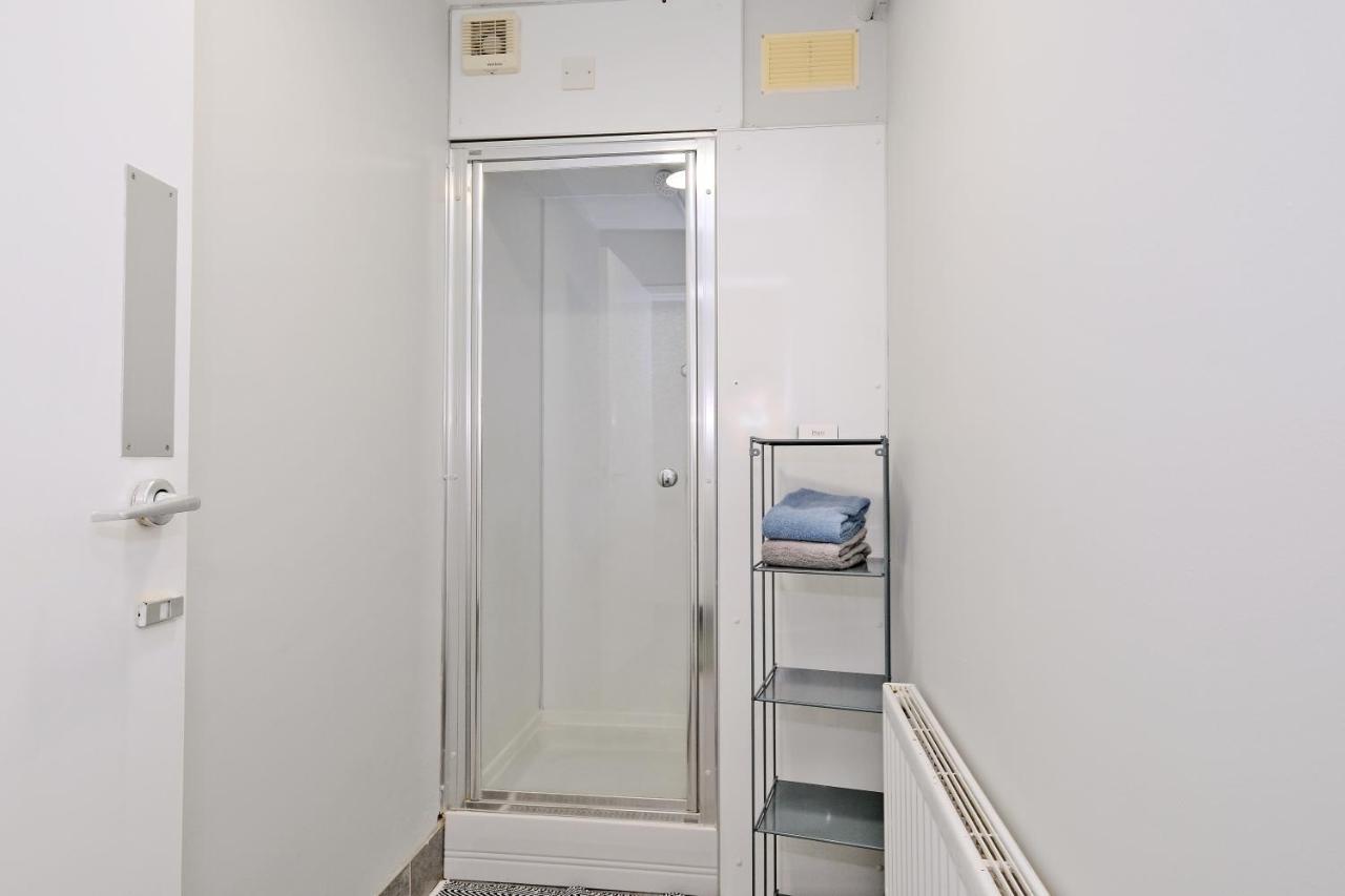 Cooper Court Apartment Aberdeen Bagian luar foto