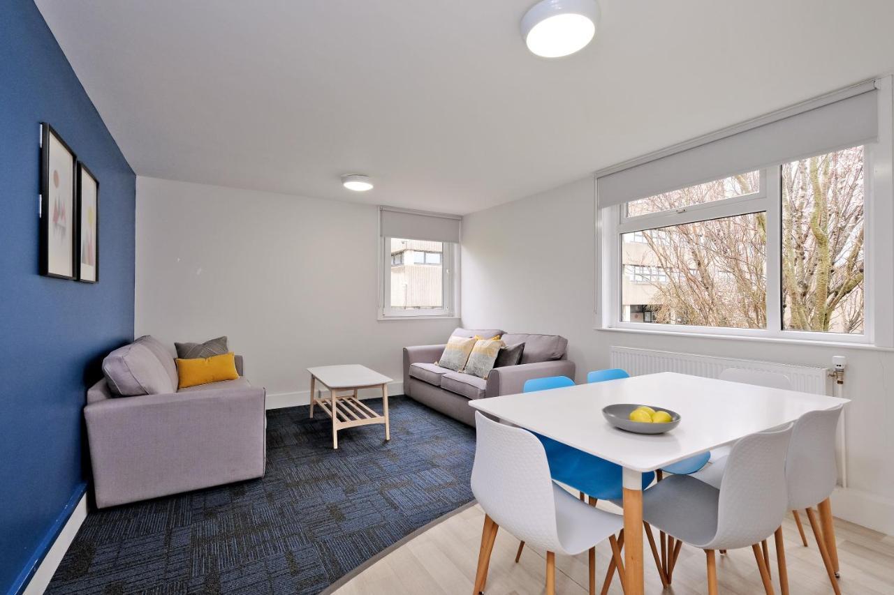 Cooper Court Apartment Aberdeen Bagian luar foto